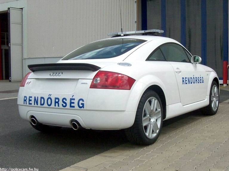 Audi-Policie-1.jpg